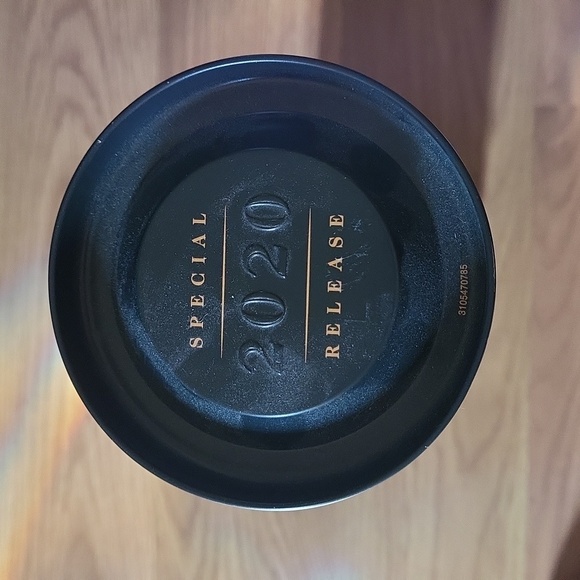 Lagavulin Special Release 2020 Box/Container - Picture 4 of 4